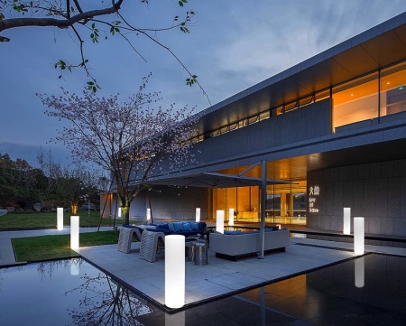 Светильник Цилиндр 40х115 питание от АКБ, RGB