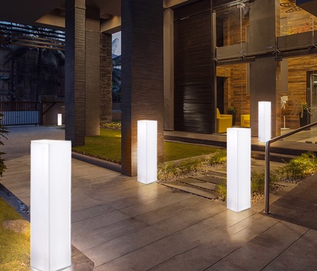 Светильник Колонна 45х110  питание от АКБ, RGB